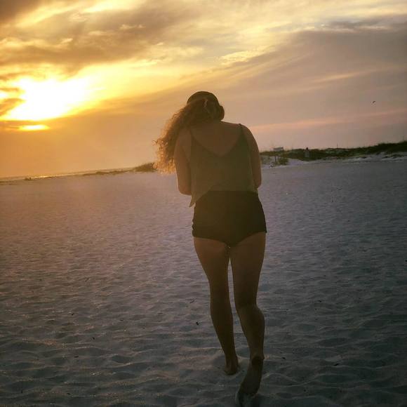 Meet your Posher, Mariah - Picture 1 of 1